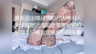 《开发探索》白靴超短裙小姐姐，现金支付搂着腰数着钱，69姿势舔弄骚逼，翘起屁股后入猛顶，搞得妹子瘫软低吟