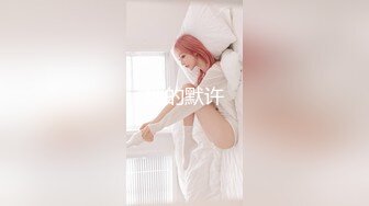 给情人打电话操着别的女人：我骗你干啥，你妈喂药了吗   女：我问你件事，你那个电视小声了吗，你就关了吧！