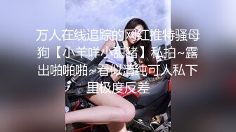 甜美小姐姐姐妹一起双女假屌磨穴互插，舌吻掏出奶子舔弄，翘起大白肥臀后入抽插